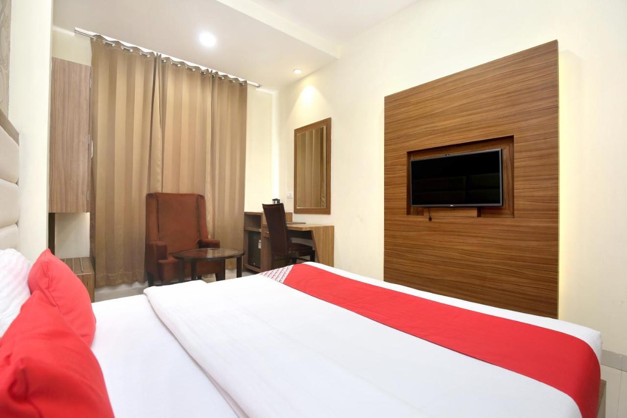 Capital O 8510 Welcome Inn Amritsar Exterior photo