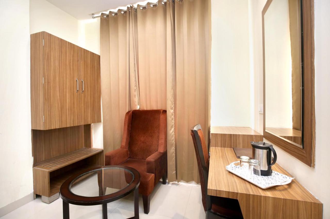 Capital O 8510 Welcome Inn Amritsar Exterior photo
