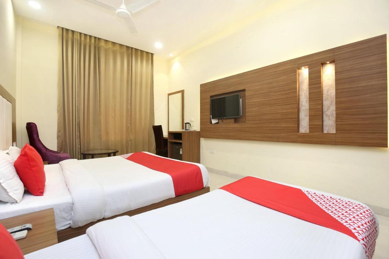 Capital O 8510 Welcome Inn Amritsar Exterior photo