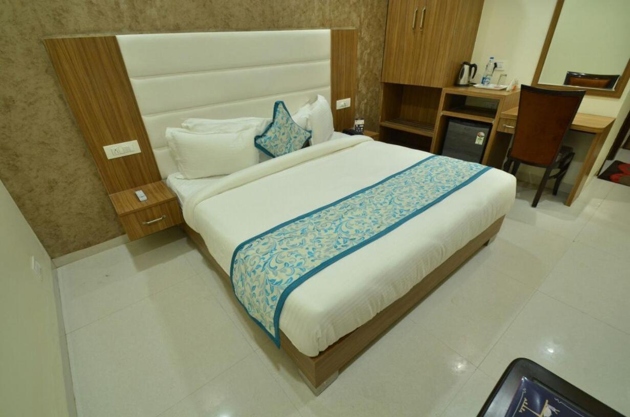 Capital O 8510 Welcome Inn Amritsar Exterior photo