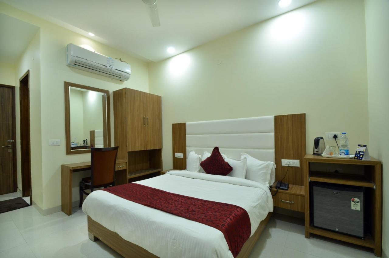 Capital O 8510 Welcome Inn Amritsar Exterior photo